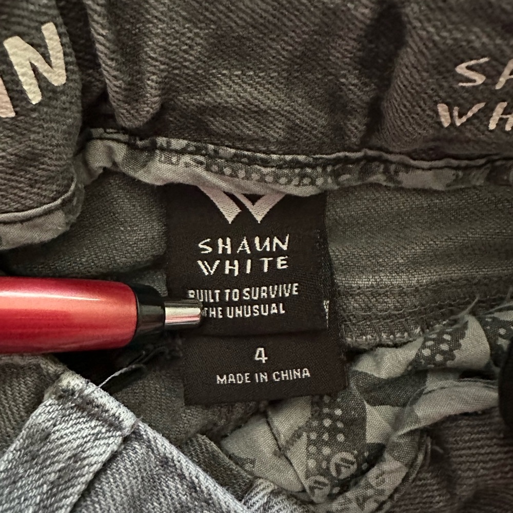 Shaun White Boys 4T Gray Denim Skinny Jeans - Picture 5 of 16